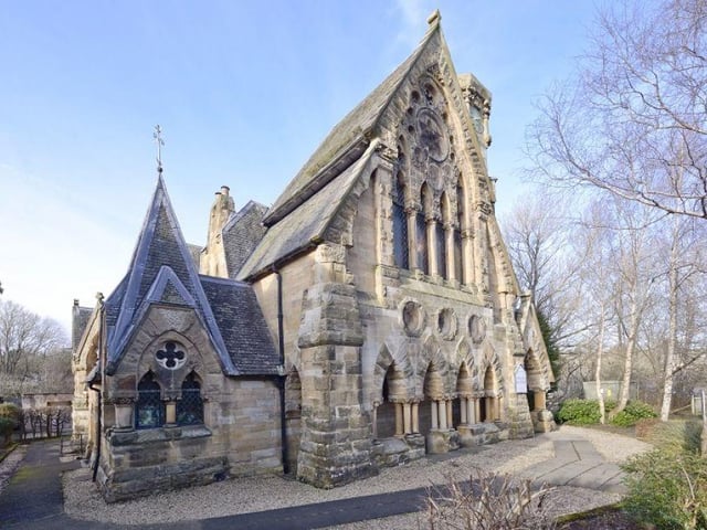 Impressive A-listed church in the Midlothian town of Penicuik approximately 10 miles from Edinburgh. Designed by F T Pilkington the church is of Gothic style and built around 1863. Offers Over £100,000 - UNDER OFFER.