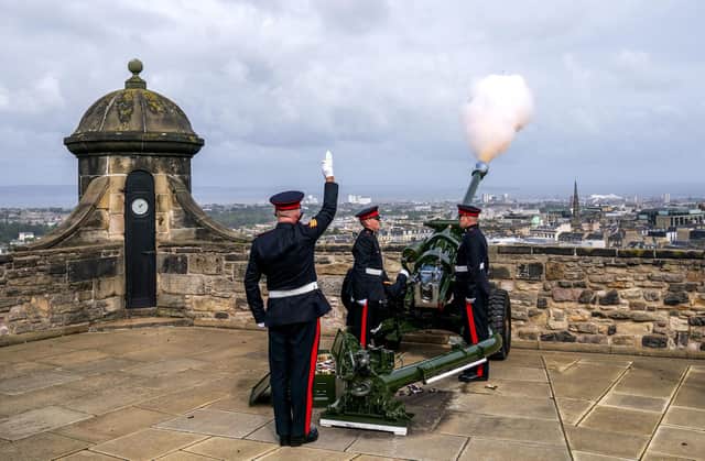 Members of 105 Regiment Royal Artillery, Army Reserves, during the Gun Salute at Edinburgh Castle to mark the death of Queen Elizabeth II on Thursday. Picture date: Friday September 9, 2022. PA Photo. See PA story DEATH Queen. Photo credit should read: Jane Barlow/PA Wire