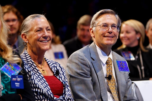 Alice Walton is the daughter of Walmart founder Sam Walton and this business is her source of wealth, her net worth is $65.3 billion.