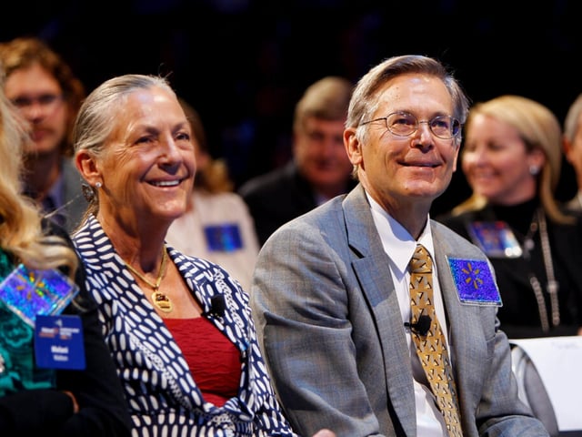 Alice Walton is the daughter of Walmart founder Sam Walton and this business is her source of wealth, her net worth is $65.3 billion.