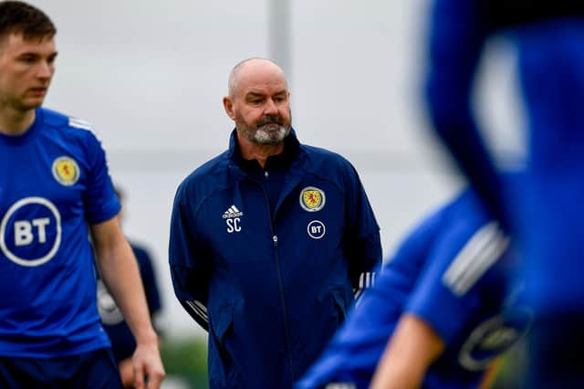 Head coach Steve Clarke oversees a Scotland training session at La Finca Resort in Alicante, Spain (Photo by Jose Breton / SNS Group)