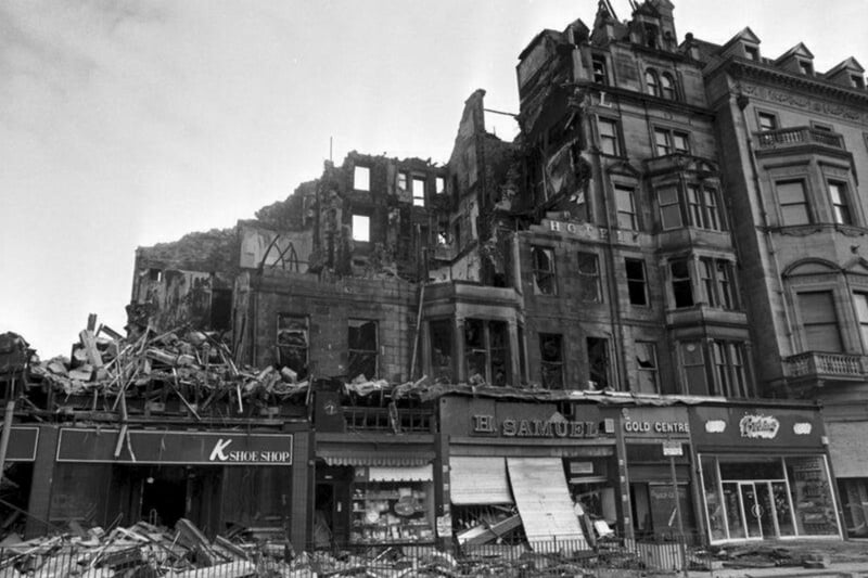 On the evening of June 9, 1991, some youths allegedly broke into the Palace Hotel while it was empty and started the fire that caused massive damage to the building. Sadly this resulted in the gorgeous landmark being torn down out of safety concerns.
