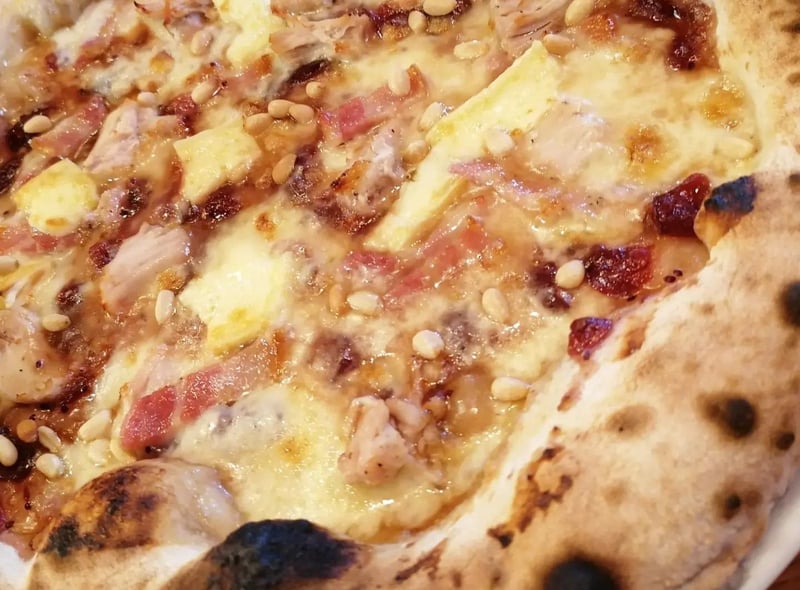 Cheese & Tomatin is a top rated Italian based at 10 Stephens Brae. Customer recommend it for "excellent" wood fried pizza and call it "the best in Inverness".