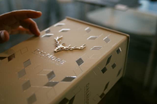 Around 15,000 bottles of a new collectible edition of The Dalmore whisky will be going on sale around the world under its partnership with V&A Dundee.