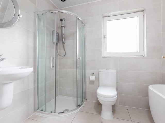 Family bathroom.