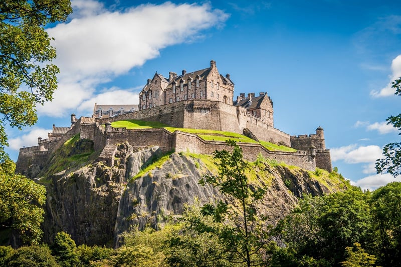 Built upon a dormant volcano, this 900-year-old castle in the historic capital city of Edinburgh is among Scotland's most well-known. It was once owned by the Stewart Clan who were recognised as a royal family in Scotland for many centuries.