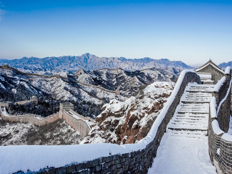 Literally translated, the phrase “like snaa aff a dyke” means “like snow off a wall”. The expression is used to describe something disappearing very quickly just as snow on a wall melts away in no time at all.