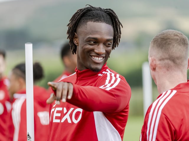 The Aberdeen captain was strong in the air and positioned himself diligently. One big block in first half to quell Celtic when they threatened to run riot. A strong performance. 8