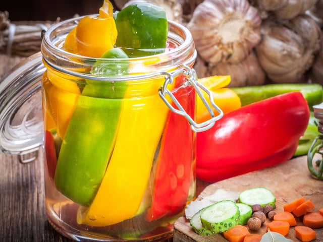 Peter Piper picked a peck of pickled peppers;
A peck of pickled peppers Peter Piper picked;
If Peter Piper picked a peck of pickled peppers,
Where’s the peck of pickled peppers Peter Piper picked?