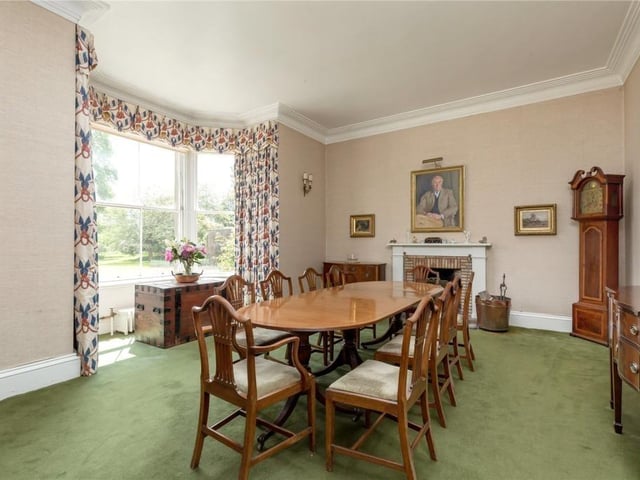 Dining room.