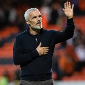 Jim Goodwin has signed a new contract with Dundee United until the summer of 2025.