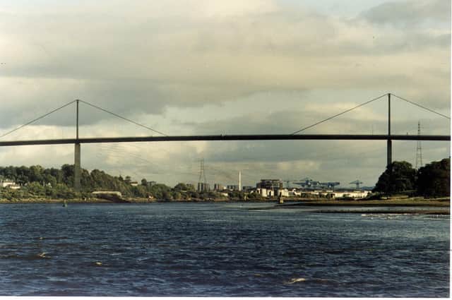 The minimalistic single-cable design of the Erskine Bridge was exceptionally rare for a large-scale road bridge,
