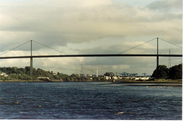 The minimalistic single-cable design of the Erskine Bridge was exceptionally rare for a large-scale road bridge,