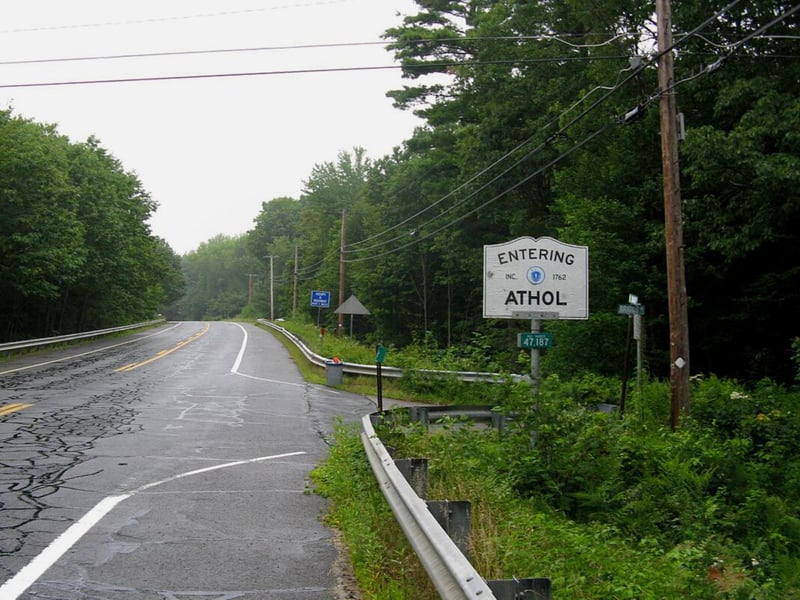 You can find Athol town in the state of Massachusetts’ Worcester County. It was originally a historical earldom in the Scottish Highlands. In Scottish Gaelic the name becomes ‘Athall’ and scholars have connected it with the Old Irish ‘Ath-fhotla’ which translates to ‘New Ireland’.