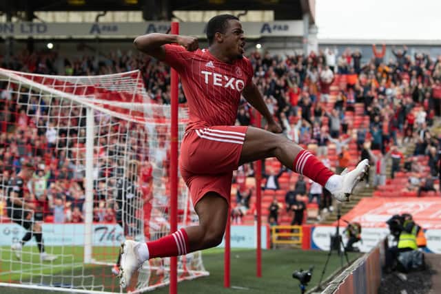 Aberdeen's Luis Lopes celebrates his goal making it 4-1 against St Mirren.
