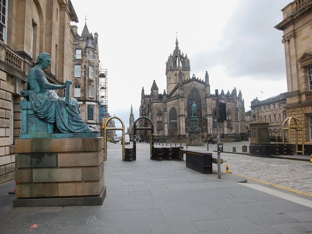 The scene on the Royal Mile during lockdown.