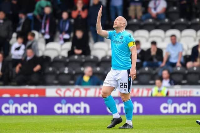 Dundee captain Charlie Adam reacts in despair after his error had gifted St Mirren an early lead in the Premiership fixture in Paisley on Saturday. (Photo by Ross MacDonald / SNS Group)