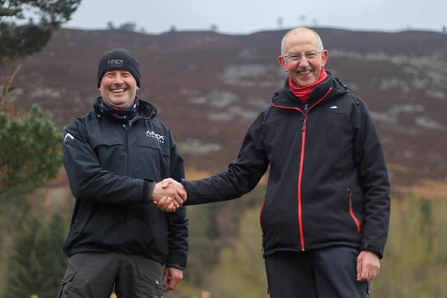 Ronnie Grant of Apex Tubulars (left) with The River Dee Trust’s Chair, Sandy Bremner.