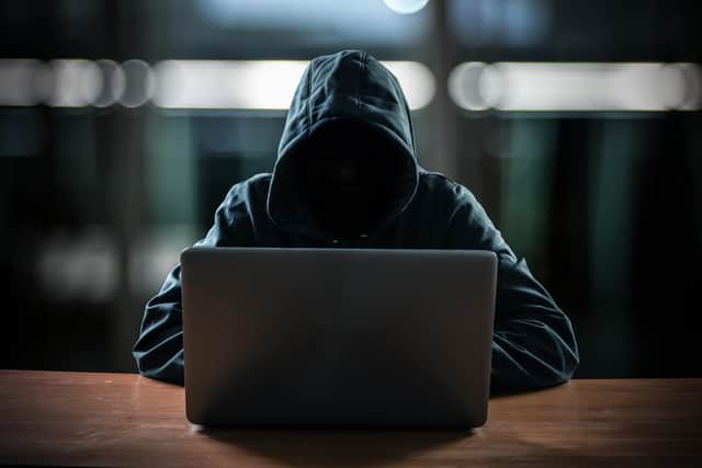 Scammers are posting ads targetting pet lovers.