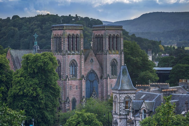 Also known as the Cathedral Church of Saint Andrew, Inverness Cathedral is located in Inverness in the Scottish Highlands. Aspects of the building like its Red Tarradale Stone see architecture enthusiasts flock to its grounds.