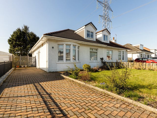 What is it? An impressive semi-detached suburban bungalow that has undergone extensive refurbishment to create an attractive open-plan living space and five bedrooms over two floors.