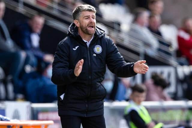 St Mirren manager Stephen Robinson issues intructions to his players during their Premiership match against Rangers on Sunday. (Photo by Craig Williamson / SNS Group)