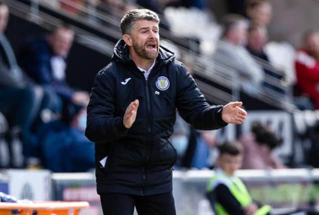 St Mirren manager Stephen Robinson issues intructions to his players during their Premiership match against Rangers on Sunday. (Photo by Craig Williamson / SNS Group)