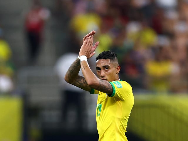 Vitor Campelos has claimed the Whites are "too small" Leeds United star Raphinha's talent, amid speculation over a future move to Liverpool. Campelos, was previously in charge of Vitoria Guimaraes B, who Raphinha featured for before progressing to the main side. (Sport Witness)