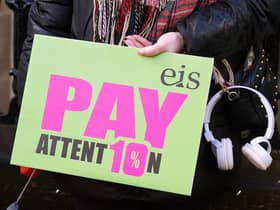 Scotland’s biggest teaching union has accepted the latest pay offer from local authority employers, halting strike action.