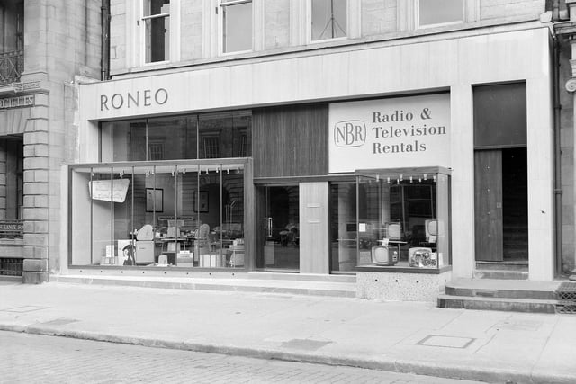 If you were looking for a new television or wireless in Edinburgh 1962 then Roneo Ltd Radio and Television Rentals, on George Street, would be your first port of call.