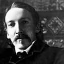 circa 1890:  Scottish novelist, poet and traveller Robert Louis Balfour Stevenson (1850-1894).  (Photo by Hulton Archive/Getty Images)