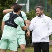 Lewis Stevenson (left) with Hibs manager Lee Johnson. (Photo by Paul Devlin / SNS Group)