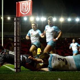 Ryan Conbeer of Scarlets scores a try in the 35-10 win over Glasgow. (Photo: Ben Evans/Huw Evans/Shutterstock -12835296bc)