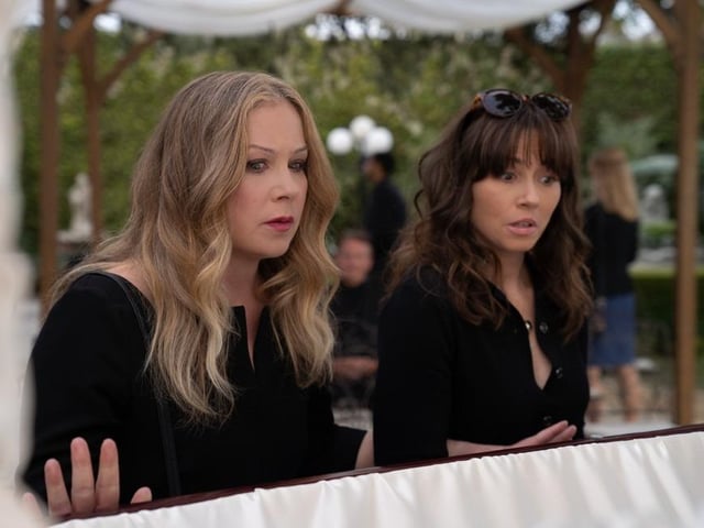 The amazing Christina Applegate returns for the third and final season of Dead To Me.
