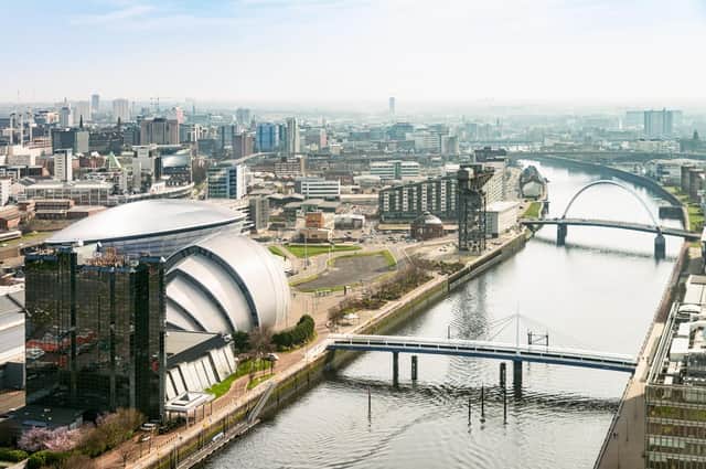 The University of Law has gained a foothold after acquiring Central Law Training Scotland, which is based in Glasgow.