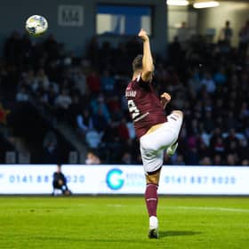 Hearts' Lawrence Shankland scores to make it 2-2 at St Mirren. (Photo by Roddy Scott / SNS Group)