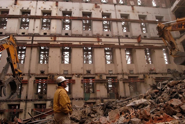 In 2003, one of the largest facade retention projects in Europe got underway when Edinburgh's former G.P.O. was gutted out leaving only its 150-year-old shell. It is now an office complex named Waverley Gate.