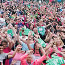 More than 6,700 people took part in the fundraising race for Cancer Research UK in Glasgow.