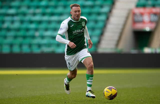 Aiden McGeady made his first Hibs appearance since July in the 1-0 friendly win over Raith Rovers. (Photo by Ross Parker / SNS Group)