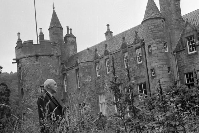 Situated around 3 miles west of the city centre, Craigcrook Castle was built in the 17th century and redeveloped extensively in the Victorian era. Today the B-listed medieval pile is a 5-bedroom mansion and the home of millionaires.