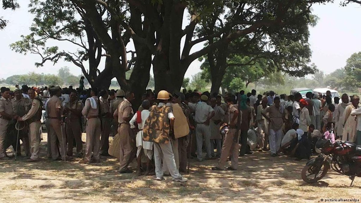 India: Investigation after teenage sisters ‘raped and hanged from a tree’