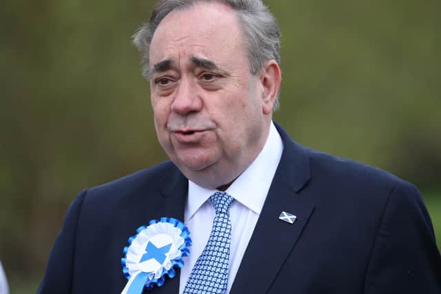 Alex Salmond has waded into the debate over oil.