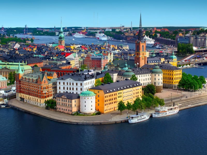 Meanwhile Sweden would have been much higher up in the list were it not for its comparitively low numbr of vets - just 25.9 per million population.