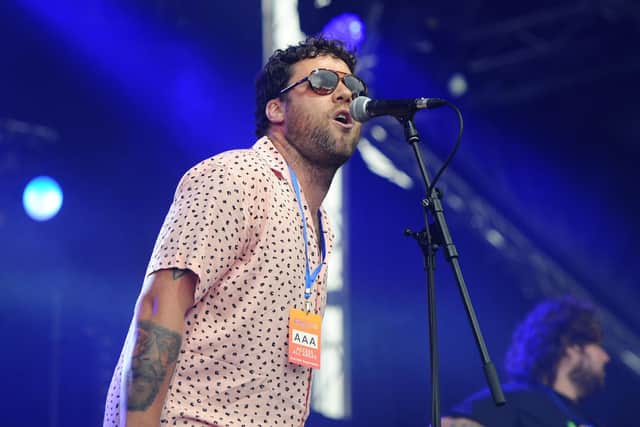Andy Ure performing with The Ray Summers at Vibration Festival in 2021.