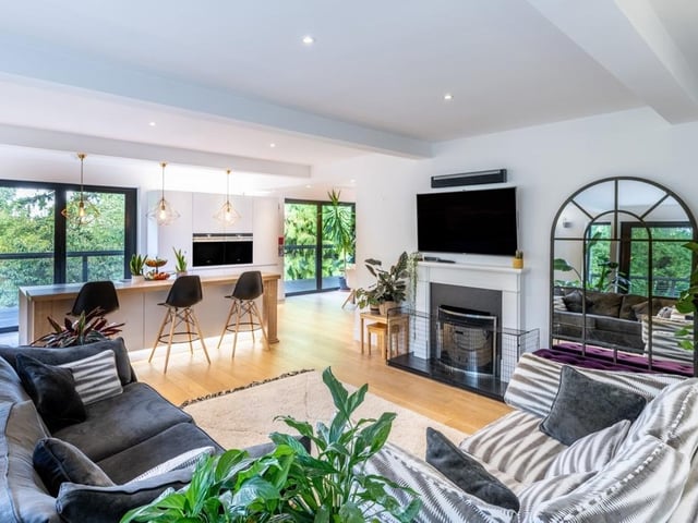 Where is it? Set in beautiful woodland countryside south of the River Dee, about six miles from Banchory, and roughly a dozen miles inland from the Granite City.