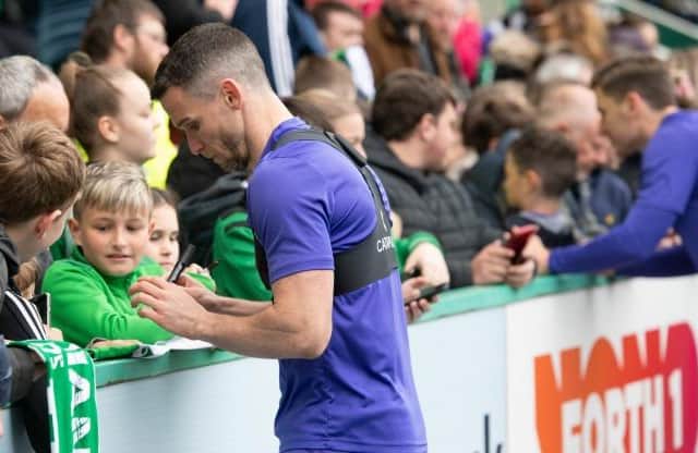 Paul McGinn meets fans during a Hibernian open training session with season ticket holders at Easter Road. (Photo by Paul Devlin / SNS Group)