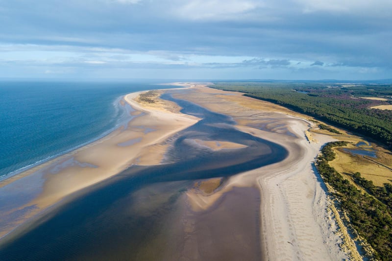 Did you know that Scotland's diverse range of natural beauty extends even to tropical-looking beaches? Nairn Beach is just one such example in the highlands that boasts waters as blue as the Caribbean and sands as white as Australian shores.