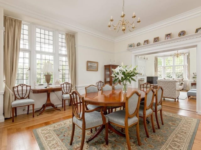 Dining room.