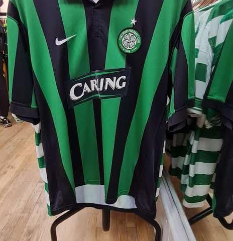 The iconic Celtic away top 2006-07