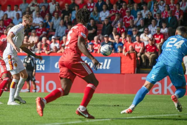 Van Veen nodded in his fifth goal against the Dons. (Photo by Craig Foy / SNS Group)